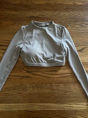 YoungLA Cropped Long-Sleeve Mock Neck Top